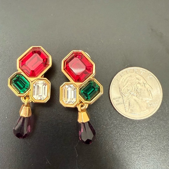 Vintage SWAROVSKI Swan Signed Multicolored Crystal Geometric Teardrop Earrings - Picture 8 of 14